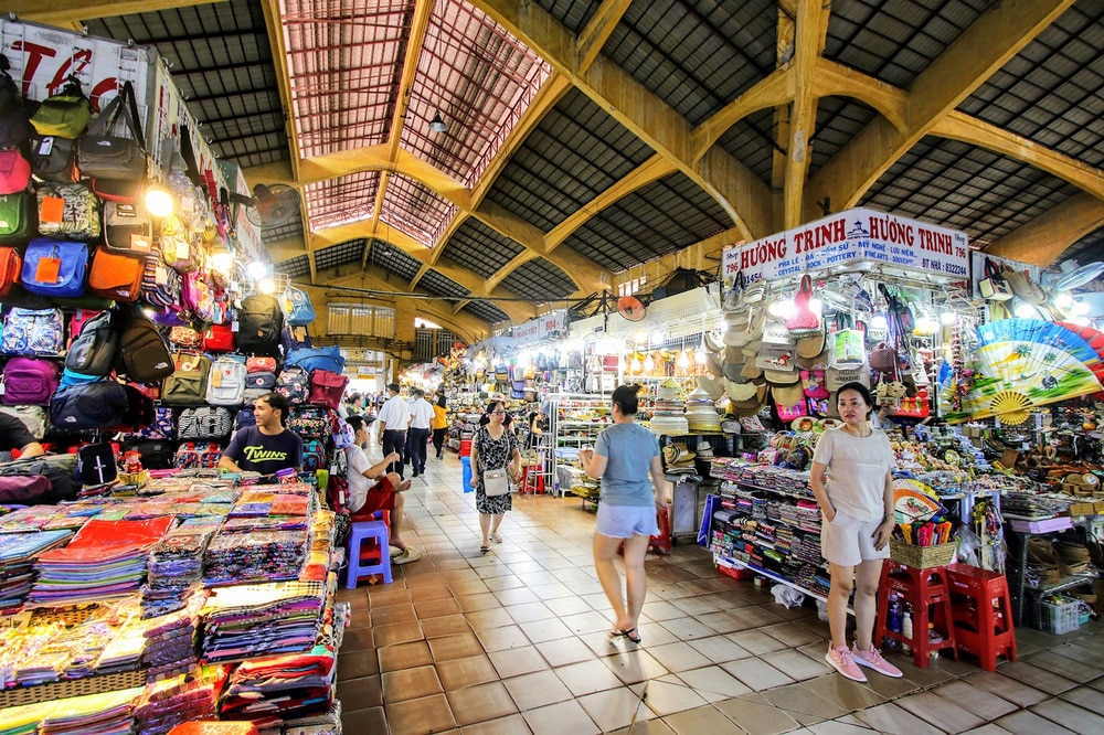 inside ben thanh market